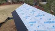 Roof covered with synthetic underlayment