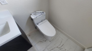 Primary toilet